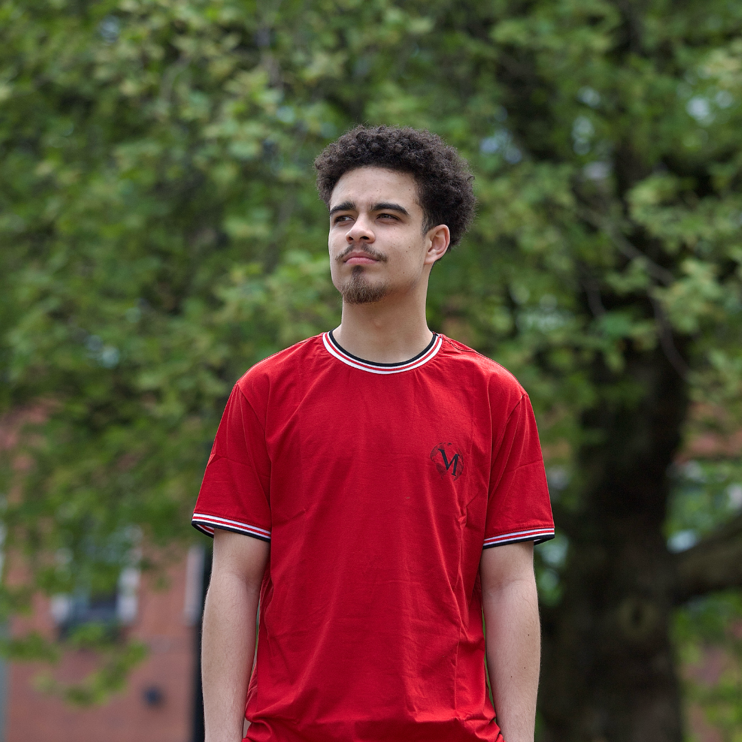 T-Shirt College